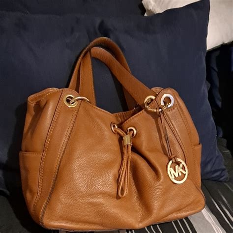 Michael Kors Ludlow Shoulder Bag 